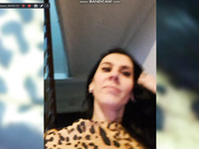 8Mercedes8 дрочит в туалете