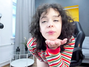 jennifer_bubble_gum