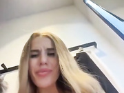 Blondinochkaa