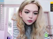 Small_blondee