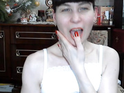 caroliiine дрочит пизду и анал