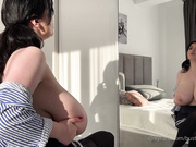 Busty_eme