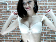 villiola в костюме школьнице