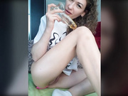 CurlySue-1 трахает попку и пробует ее на вкус