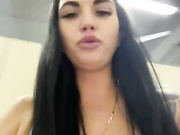 Онлайн-эровидеочат с KROSHKA_N на BongaCams 2022-09-05 14_33