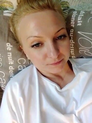 Онлайн-эровидеочат с Anesteishen на BongaCams 2022-06-18 16_40
