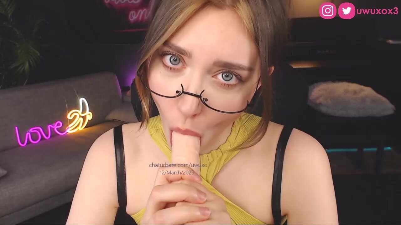 uwuxo