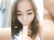 G-E-I-S-H-A в примерочной