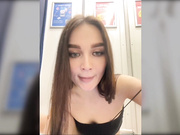 -INDICA- в примерочной