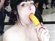 Общение с пользователем Ivyminxxx в онлайн-видеочате (18+) 2023-04-22 04_28