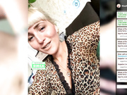 KisaKarolinka (Karolina-st) дразнит