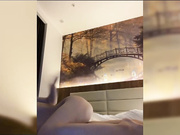 BadLi обнаженная на кровати-3