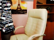 Красотка Katrin показывает письку