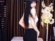 Lucy__Bb