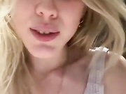 КРАСОТКА ДРОЧИТ