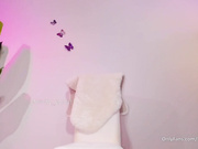 felicity-yours