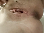 ДЕВИЦА ДРОЧИТ