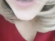 МОДЕЛЬ ДРОЧИТ В ТУАЛЕТЕ