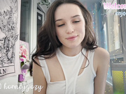 hor-neyJ0zy