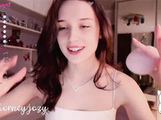 hor-neyJ0zy
