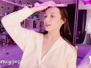 hor-neyJ0zy