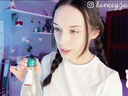 hor-neyJ0zy