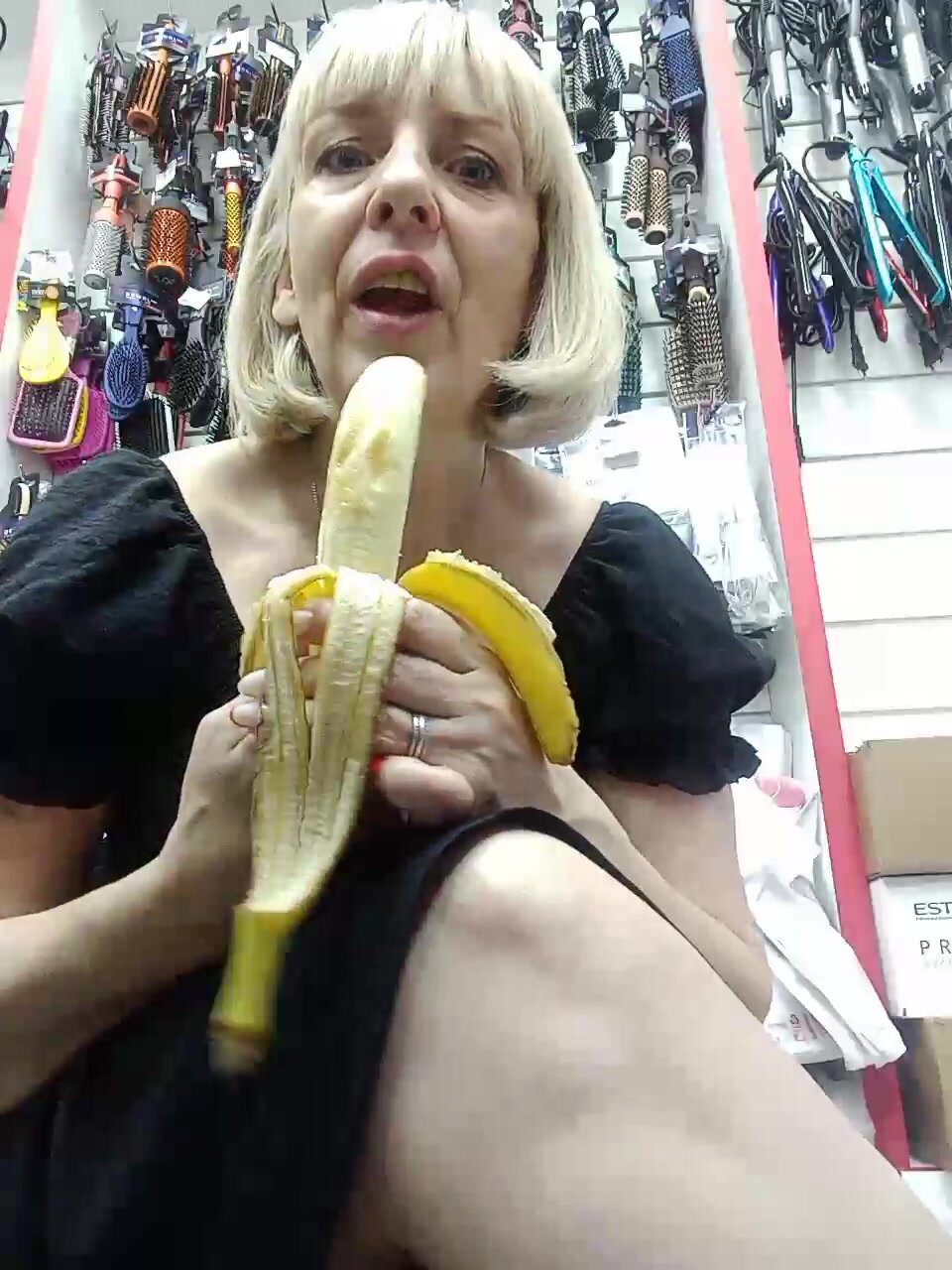 Онлайн-эровидеочат с mery8poppins на BongaCams 2023-08-11 13_15