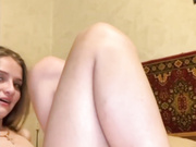 -Melissa- Прыгает на дилдо с анальной пробкой часть 2