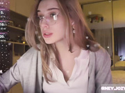 hor-neyJ0zy