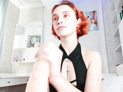 TefyFun - лижет и надрачивает любимый дилдо