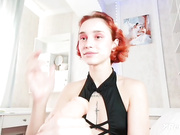 TefyFun - лижет и надрачивает любимый дилдо