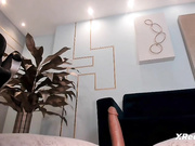 LisaFlowers - трахается с дилдо