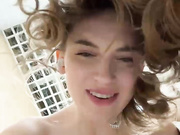 -AngelAri-