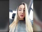 ParisHill показала сиськи в такси