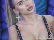 Anabel054