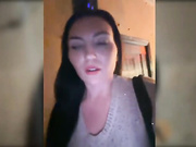 ДЕВИЦА ДРОЧИТ ТУАЛЕТИ