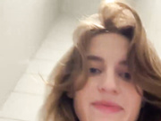-AngelAri-