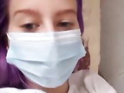 ДЕВИЦА ДРОЧИТ