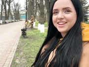 ДЕВИЦА СОСЕТ И ТРАХАЕТСЯ