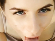 СОСЕТ И ТРАХАЕТСЯ