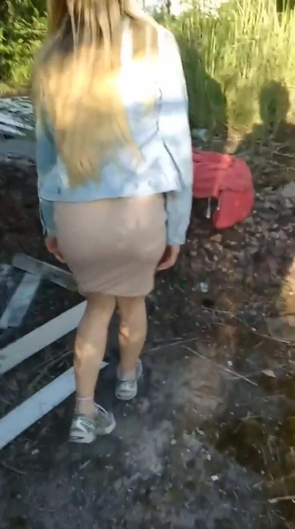 СОСЕТ И ТРАХАЕТСЯ