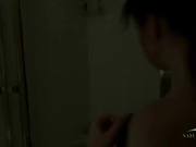 ДЕВИЦА ДРОЧИТ В ДУШЕ