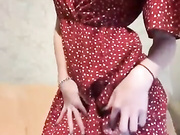 ДЕВИЦА ДРОЧИТ