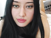 ДЕВИЦА СОСЕТ И ДРОЧИТ