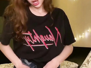 ДЕВИЦА ДРОЧИТ