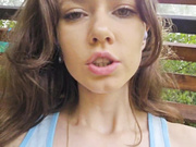 lilo_princess дрочит в парке