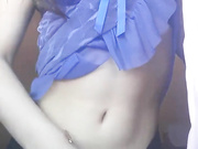 ДЕВИЦА ДРОЧИТ