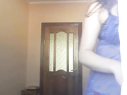 ДЕВИЦА ДРОЧИТ