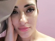 Chris_Diamond - влажной киской на камеру