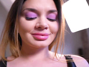 katesdesire проникает в анус парня